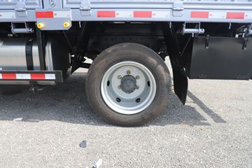 ����HOWOͳ˧T8 2.5L���� 185���� �й�����12�� 4.15�׵��Ų�դʽ�ῨͼƬ