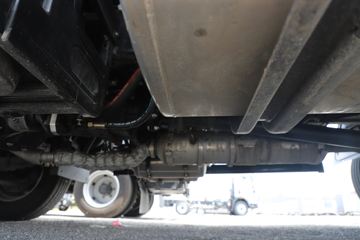 ����HOWOͳ˧T8 2.5L���� 185���� �й�����12�� 4.15�׵��Ų�դʽ�ῨͼƬ