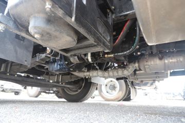 ����HOWOͳ˧T8 2.5L���� 185���� �й�����12�� 4.15�׵��Ų�դʽ�ῨͼƬ