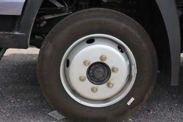 ����HOWOͳ˧T8 2.5L���� 185���� �й�����12�� 4.15�׵��Ų�դʽ�ῨͼƬ