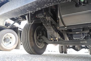 ����HOWOͳ˧T8 2.5L���� 185���� �й�����12�� 4.15�׵��Ų�դʽ�ῨͼƬ