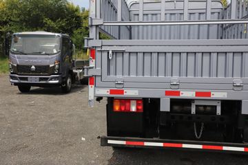 ����HOWOͳ˧T8 2.5L���� 185���� �й�����12�� 4.15�׵��Ų�դʽ�ῨͼƬ
