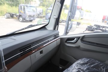 ����HOWOͳ˧ 2.5L���� 185���� �й�����12�� 4.15�׵��Ų�դʽ�ῨͼƬ
