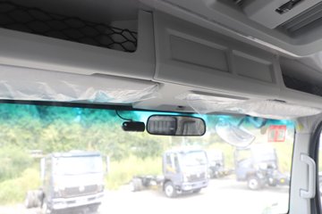����HOWOͳ˧ 2.5L���� 185���� �й�����12�� 4.15�׵��Ų�դʽ�ῨͼƬ