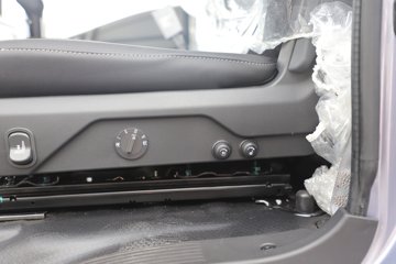 ����HOWOͳ˧ 2.5L���� 185���� �й�����12�� 4.15�׵��Ų�դʽ�ῨͼƬ