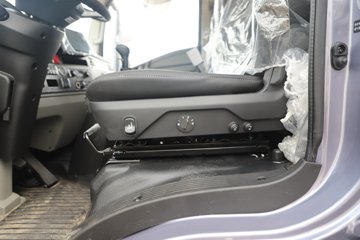 ����HOWOͳ˧ 2.5L���� 185���� �й�����12�� 4.15�׵��Ų�դʽ�ῨͼƬ