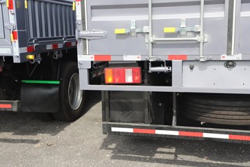 ����HOWOͳ˧ 2.5L���� 185���� �й�����12�� 4.15�׵��Ų�դʽ�ῨͼƬ
