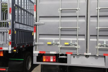 ����HOWOͳ˧ 2.5L���� 185���� �й�����12�� 4.15�׵��Ų�դʽ�ῨͼƬ