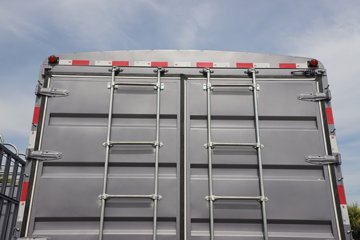 ����HOWOͳ˧ 2.5L���� 185���� �й�����12�� 4.15�׵��Ų�դʽ�ῨͼƬ