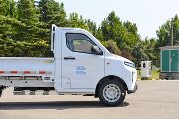 Զ�� ����F1E 2025�����˰� 3.2�׵��Ŵ��綯����΢�� ����51.39kWhͼƬ