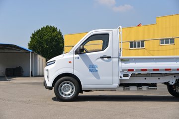 Զ�� ����F1E 2025�����˰� 3.2�׵��Ŵ��綯����΢�� ����51.39kWhͼƬ