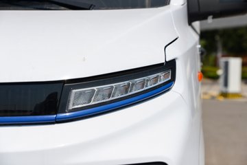 Զ�� ����F1E 2025�����˰� 3.2�׵��Ŵ��綯����΢�� ����51.39kWhͼƬ