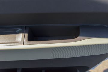 Զ������V8E 2025�� ����� 2�� ���綯��ջ��� ����ʱ��50.2kWhͼƬ