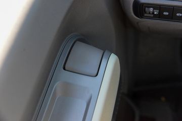 Զ������V8E 2025�� ����� 2�� ���綯��ջ��� ����ʱ��50.2kWhͼƬ