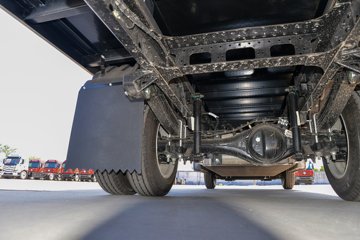 Զ������F3E 2025���ǻ۰� Һɲ 3.82�׵��Ŵ��綯��ʽ΢�� ����65kWhͼƬ
