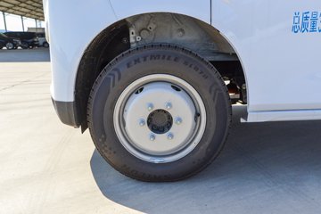 Զ������F3E 2025���ǻ۰� Һɲ 3.82�׵��Ŵ��綯��ʽ΢�� ����65kWhͼƬ
