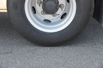 ����������V7 2.5L���� 155���� ������8�� 4.18�׵��������ῨͼƬ