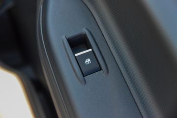 ����������V7 2.5L���� 155���� ����6�� ��ɲ 3.85���Ű������ῨͼƬ