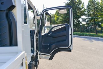 ����������V7 2.5L���� 155���� ����6�� ��ɲ 3.85���Ű������ῨͼƬ