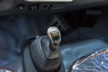����������V7 2.5L���� 155���� ����6�� ��ɲ 3.85���Ű������ῨͼƬ