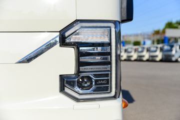 ����˧��ES9 4.18�׵��Ŵ��綯��ʽ�Ῠ ����ʱ��140.41kWhͼƬ