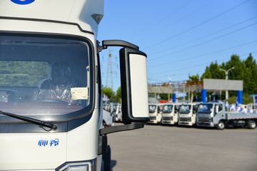 ����˧��ES9 4.18�׵��Ŵ��綯��ʽ�Ῠ ����ʱ��140.41kWhͼƬ