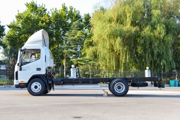 ����˧��ES9 4.18�׵��Ŵ��綯��ʽ�Ῠ ����ʱ��140.41kWhͼƬ