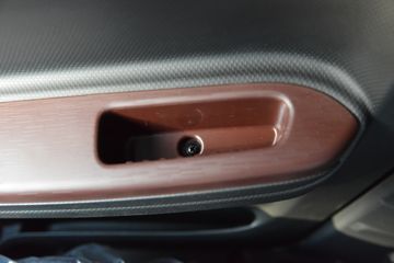 ����˧��ES9 4.18�׵��Ŵ��綯��ʽ�Ῠ ����ʱ��140.41kWhͼƬ