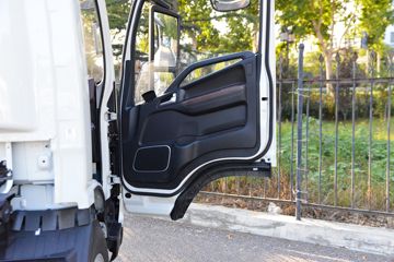 ����˧��ES9 4.18�׵��Ŵ��綯��ʽ�Ῠ ����ʱ��140.41kWhͼƬ