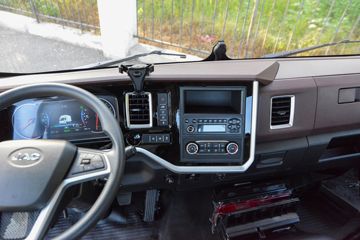 ����˧��ES9 4.18�׵��Ŵ��綯��ʽ�Ῠ ����ʱ��140.41kWhͼƬ