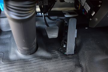 ����˧��ES9 4.18�׵��Ŵ��綯��ʽ�Ῠ ����ʱ��140.41kWhͼƬ