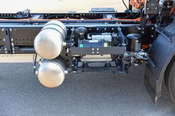����˧��ES9 4.18�׵��Ŵ��綯��ʽ�Ῠ ����ʱ��140.41kWhͼƬ