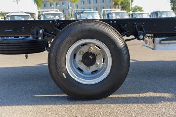 ����˧��ES9 4.18�׵��Ŵ��綯��ʽ�Ῠ ����ʱ��140.41kWhͼƬ