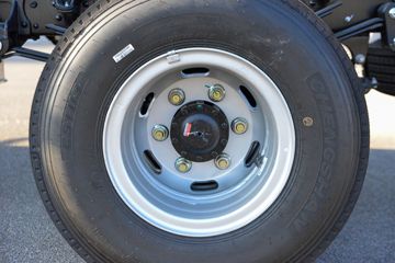 ����˧��ES9 4.18�׵��Ŵ��綯��ʽ�Ῠ ����ʱ��140.41kWhͼƬ