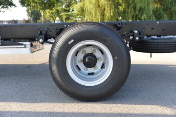 ����˧��ES9 4.18�׵��Ŵ��綯��ʽ�Ῠ ����ʱ��140.41kWhͼƬ