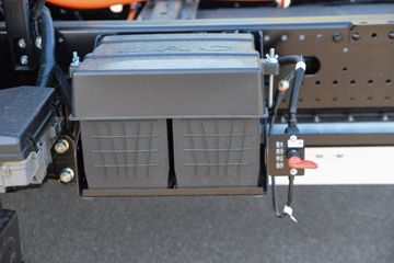 ����˧��ES9 4.18�׵��Ŵ��綯��ʽ�Ῠ ����ʱ��140.41kWhͼƬ