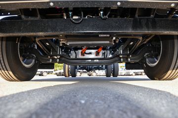 ����˧��ES9 4.18�׵��Ŵ��綯��ʽ�Ῠ ����ʱ��140.41kWhͼƬ