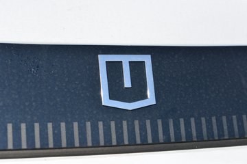 Զ������F3E 2025���ǻ۰� 3.79�׵��Ŵ��綯����΢�� ����65kWhͼƬ