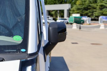Զ������F3E 2025���ǻ۰� 3.79�׵��Ŵ��綯����΢�� ����65kWhͼƬ