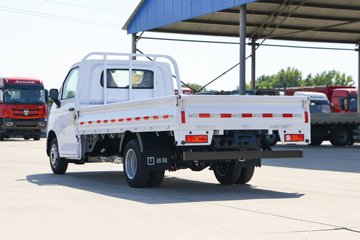 Զ������F3E 2025���ǻ۰� 3.79�׵��Ŵ��綯����΢�� ����65kWhͼƬ