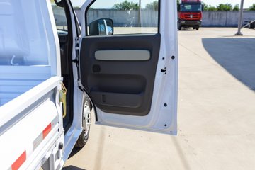 Զ������F3E 2025���ǻ۰� 3.79�׵��Ŵ��綯����΢�� ����65kWhͼƬ