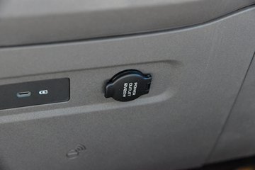 Զ������F3E 2025���ǻ۰� 3.79�׵��Ŵ��綯����΢�� ����65kWhͼƬ