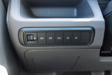 Զ������F3E 2025���ǻ۰� 3.79�׵��Ŵ��綯����΢�� ����65kWhͼƬ