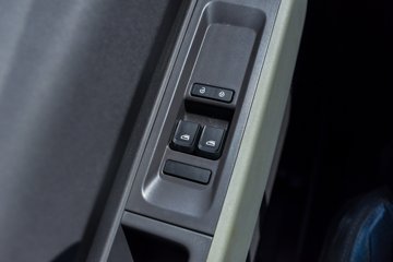 Զ������F3E 2025���ǻ۰� 3.79�׵��Ŵ��綯����΢�� ����65kWhͼƬ
