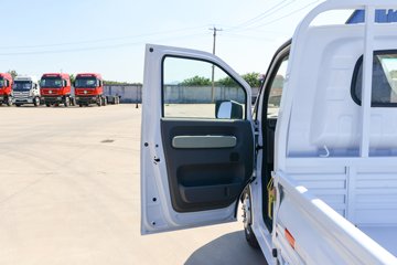 Զ������F3E 2025���ǻ۰� 3.79�׵��Ŵ��綯����΢�� ����65kWhͼƬ