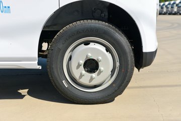 Զ������F3E 2025���ǻ۰� 3.79�׵��Ŵ��綯����΢�� ����65kWhͼƬ