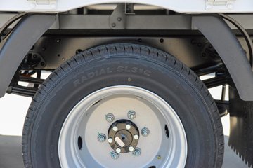 Զ������F3E 2025���ǻ۰� 3.79�׵��Ŵ��綯����΢�� ����65kWhͼƬ
