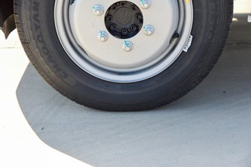 Զ������F3E 2025���ǻ۰� 3.79�׵��Ŵ��綯����΢�� ����65kWhͼƬ