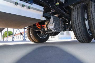 Զ������F5E �ǻ۰� 4.02�׵��Ŵ��綯����΢�� ����82kWhͼƬ