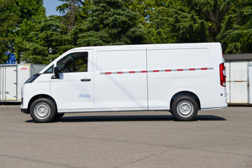 Զ������V8E 2025�� ����� 2�� ���綯��ջ��� ����ʱ��50.2kWhͼƬ